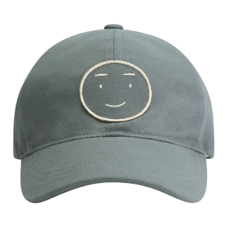 Gray Label kinderpet met smiley borduring en duurzame katoenen afwerking.