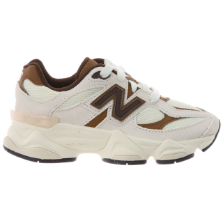 New Balance 9060 Breakfast Tea Angora kindersneaker in creme en bruin van de zijkant