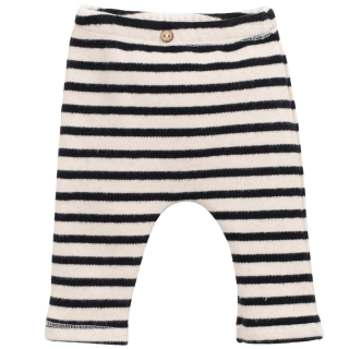 Play Up Legging Gestreept Creme Zwart Baby met horizontale zwarte strepen op een creme ondergrond.