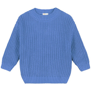 Yuki blauwe chunky kindertrui Cornflower met grove breistructuur.