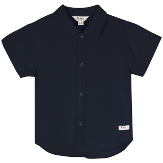 Baje Studio blouse blauw moises blue dark met korte mouwen en knoopsluiting, stijlvolle donkerblauwe jongensblouse.