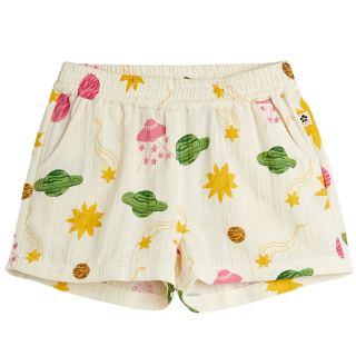 Mini Rodini korte broek in crème met kleurrijke space print van planeten en sterren gemaakt van een heerlijk zacht geweven stof.