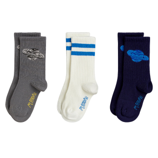 Mini Rodini sok 3-pack met grijze space print, crème sok met blauwe strepen en donkerblauwe planetenprint