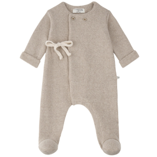 One More In The Family baby boxpak havre beige overslag detail