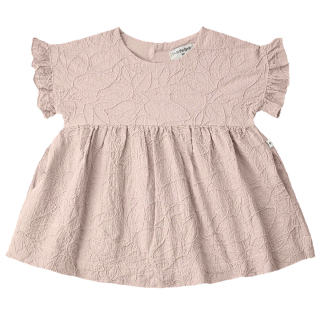 One More In The Family jurk Satuna roze met structuurstof en ruffle mouwen