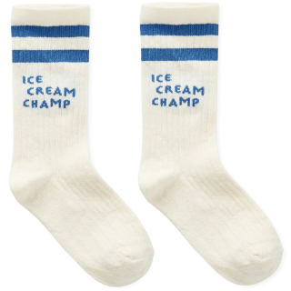 Sproet & Sprout sokken crème met blauwe strepen en Ice Cream Champ tekst