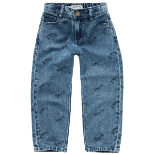 Sproet & Sprout Spijkerbroek Sprt& Print Blauw met straight fit, Blue Denim wassing en all-over SPRT&-print op de voorkant.