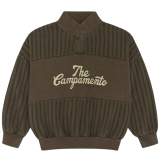 The Campamento Stripes Sweatshirt voor jongens in groen met verticale strepen, halve ritssluiting en groot logo op de voorkant.
