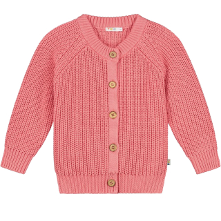 Yuki vest gebreid roze Punch met houten knopen en grove breistructuur