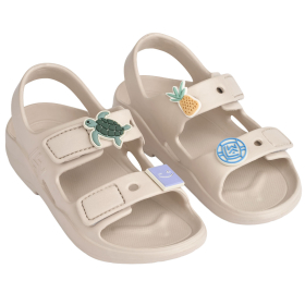 Liewood Lilo sandaal beige hielaanzicht met voorgevormde, lichtgewicht zool.