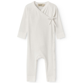 MarMar Copenhagen boxpak creme rib gentle white met overslagsluiting en lange mouwen, zachte baby onesie voor pasgeboren baby’s.